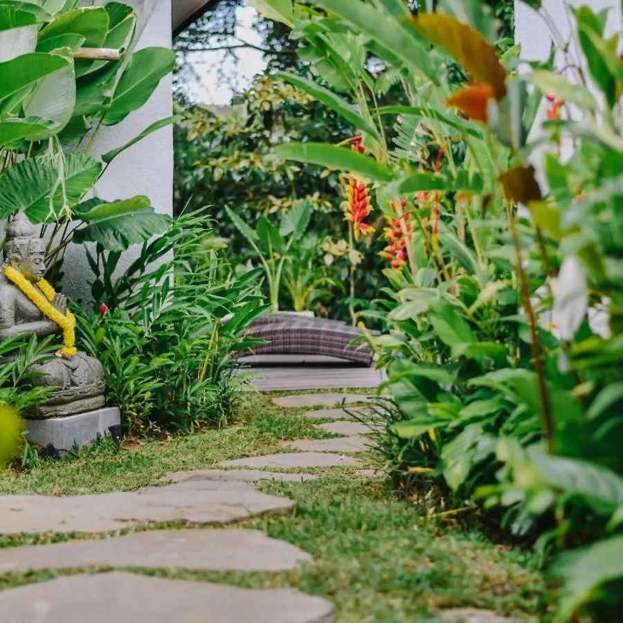 Villa Nya Ubud Indonesia