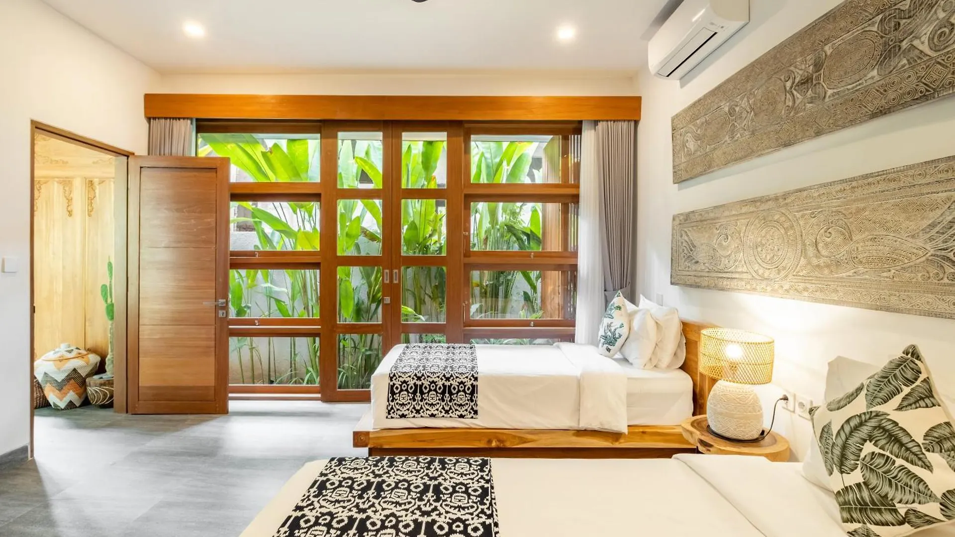 Villa Nya Ubud Indonesia